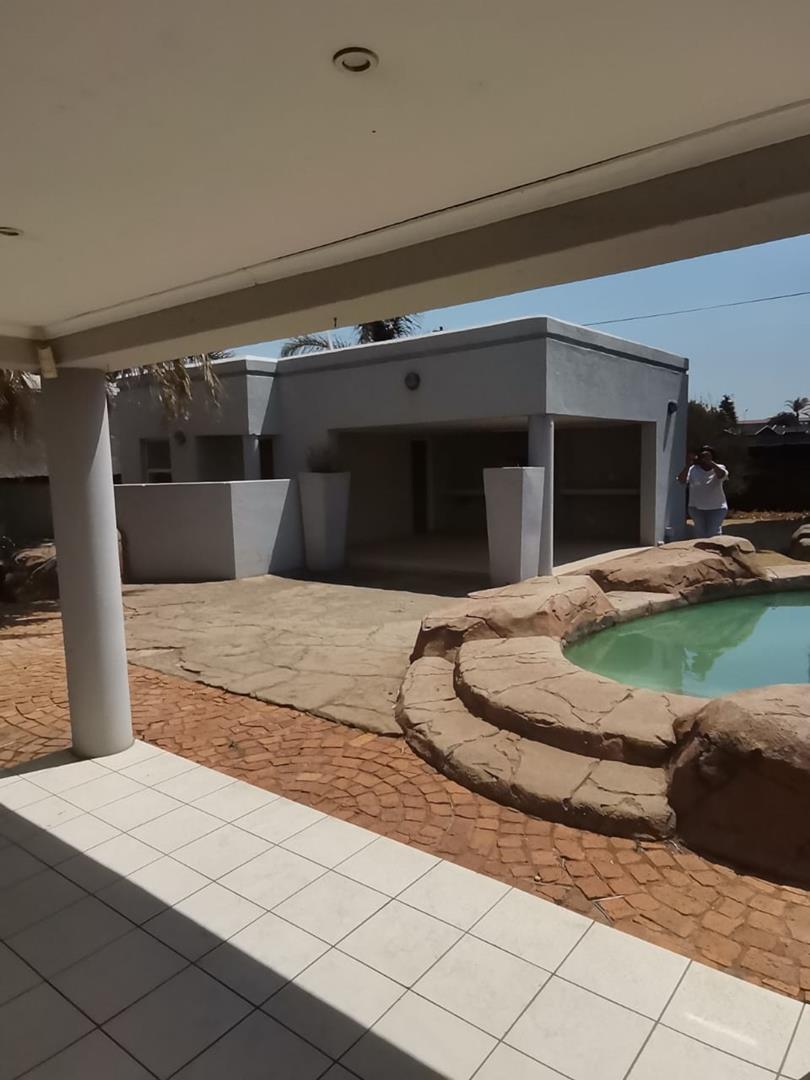 4 Bedroom Property for Sale in Sunward Park Gauteng