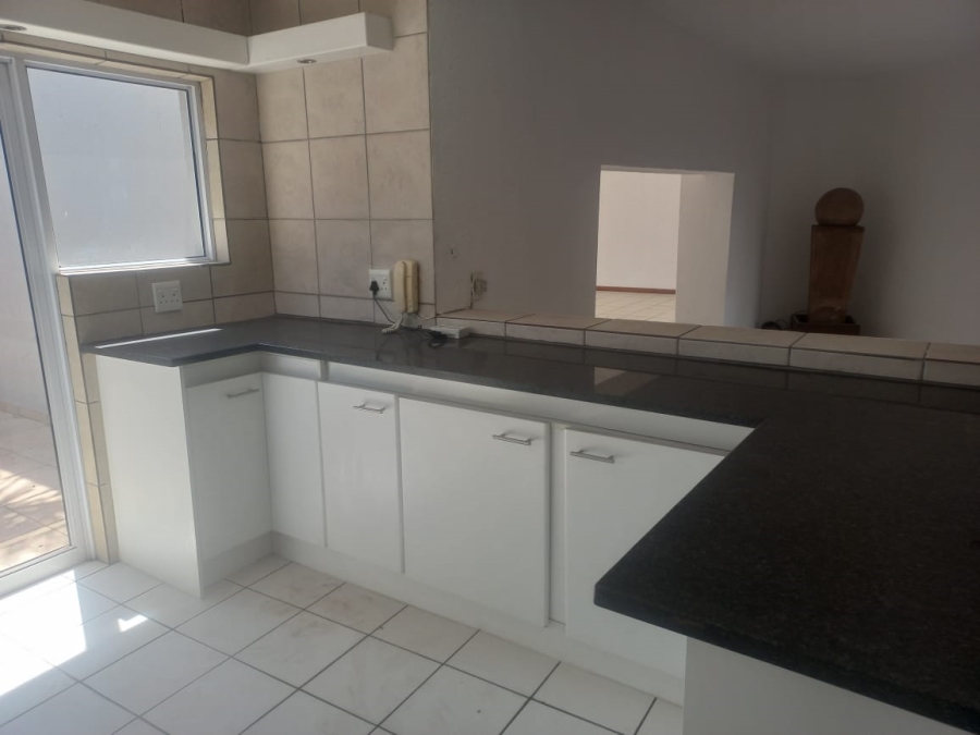 4 Bedroom Property for Sale in Sunward Park Gauteng