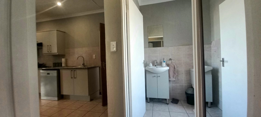 To Let 2 Bedroom Property for Rent in Wilgeheuwel Gauteng