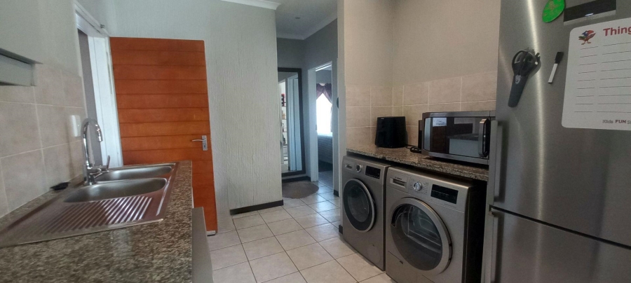 To Let 2 Bedroom Property for Rent in Wilgeheuwel Gauteng