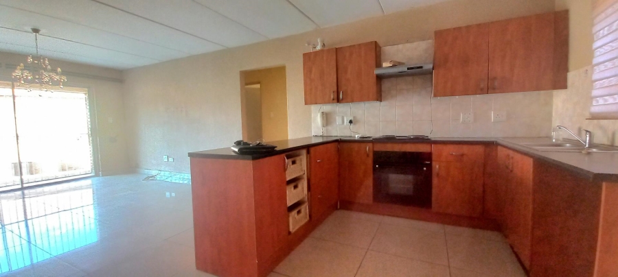 To Let 2 Bedroom Property for Rent in Groblerpark Gauteng