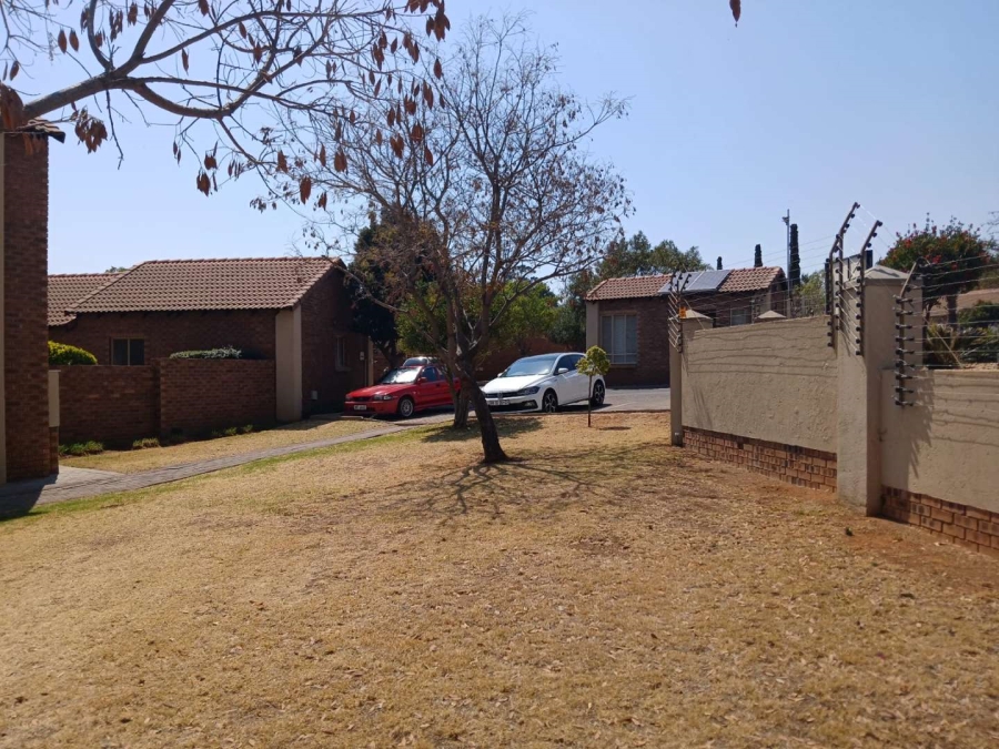 2 Bedroom Property for Sale in Mooikloof Ridge Gauteng