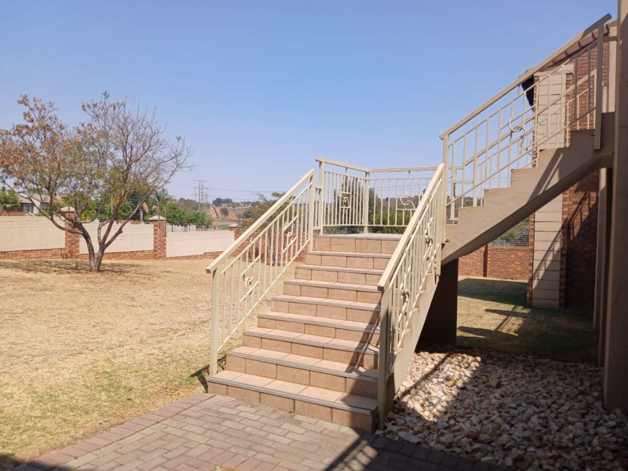 2 Bedroom Property for Sale in Mooikloof Ridge Gauteng