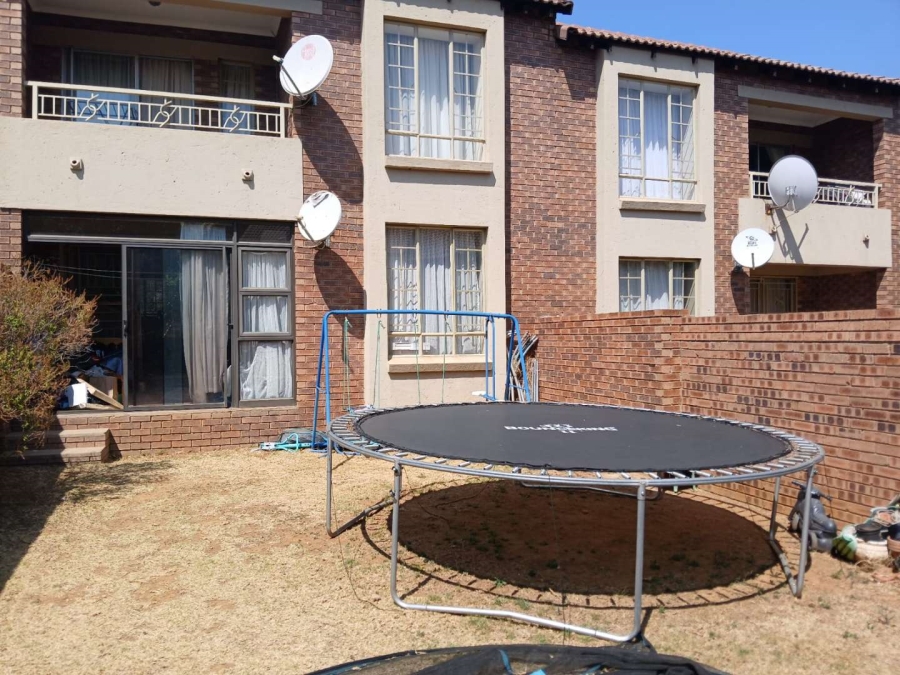 2 Bedroom Property for Sale in Mooikloof Ridge Gauteng