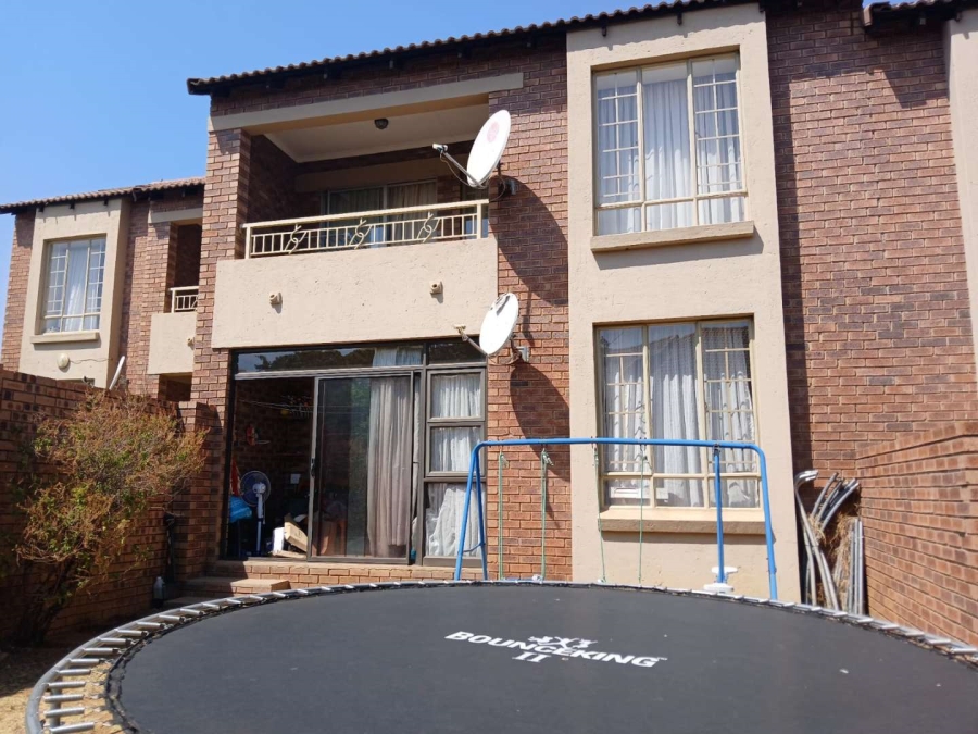 2 Bedroom Property for Sale in Mooikloof Ridge Gauteng