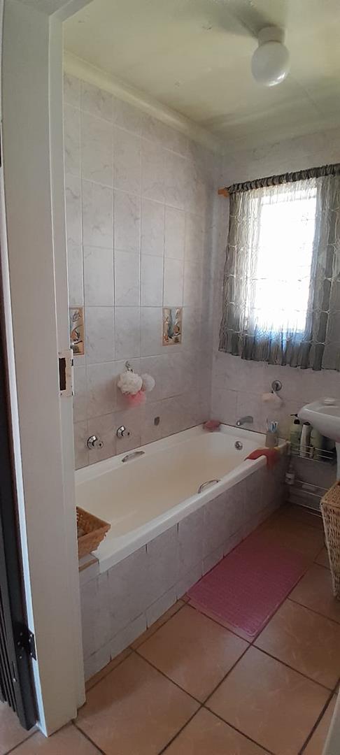 1 Bedroom Property for Sale in Birchleigh Gauteng