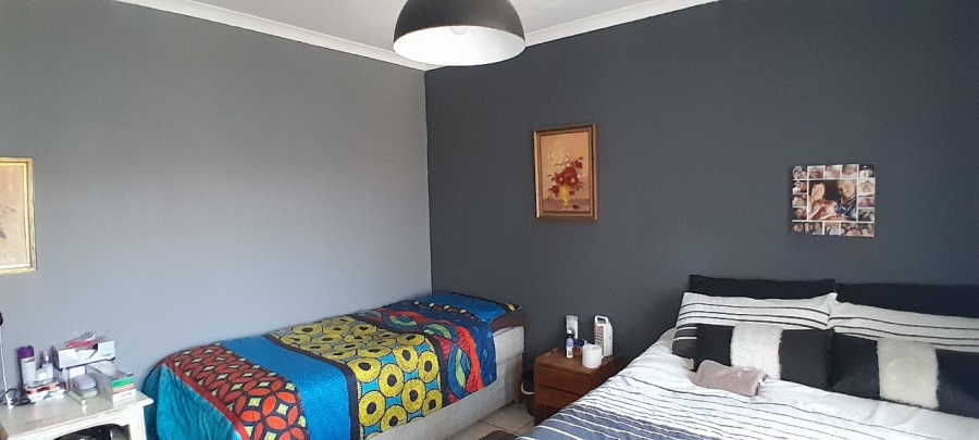 1 Bedroom Property for Sale in Birchleigh Gauteng