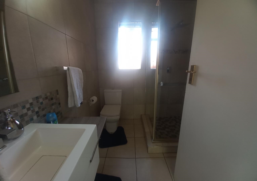 4 Bedroom Property for Sale in Birchleigh Gauteng