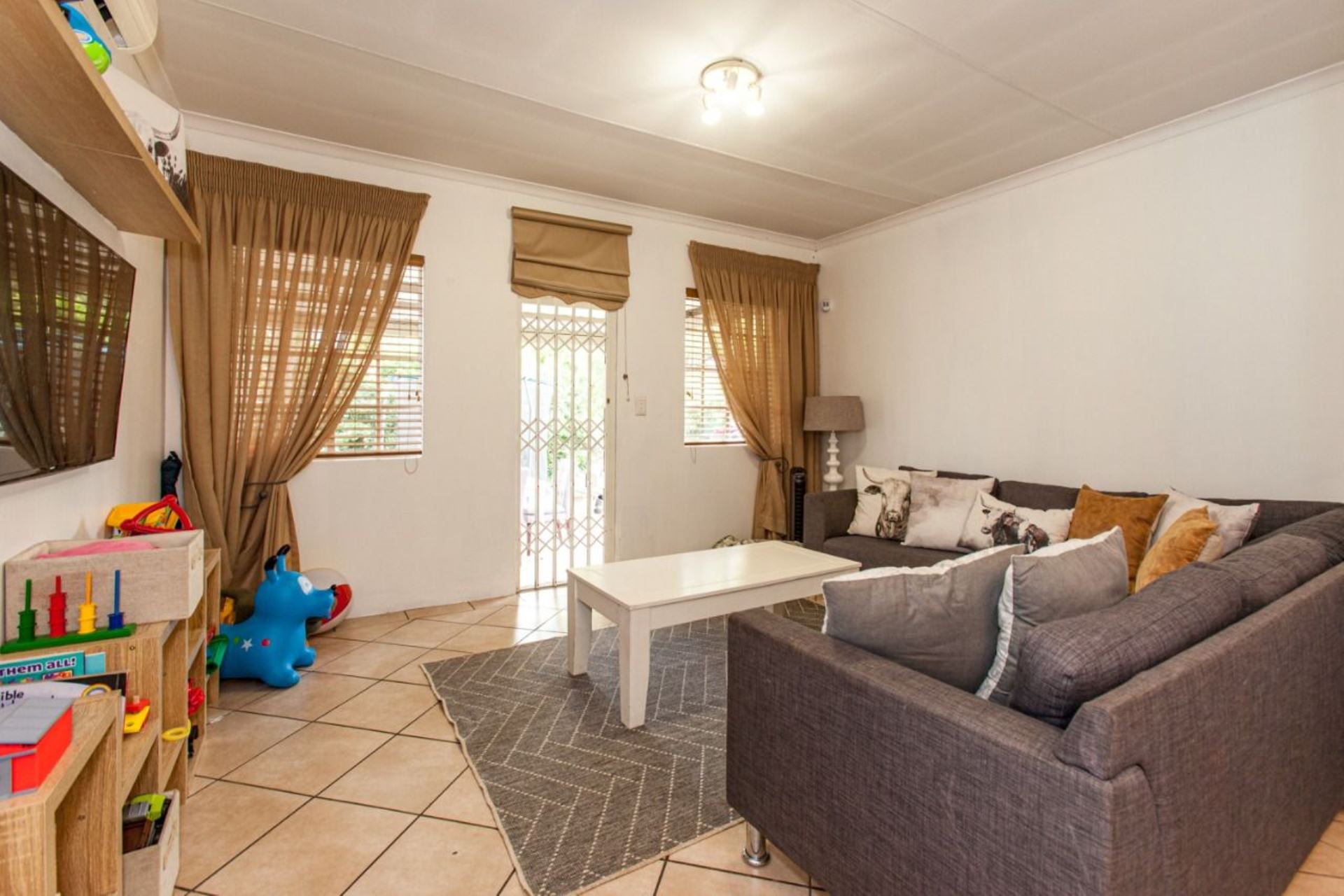 3 Bedroom Property for Sale in Equestria Gauteng