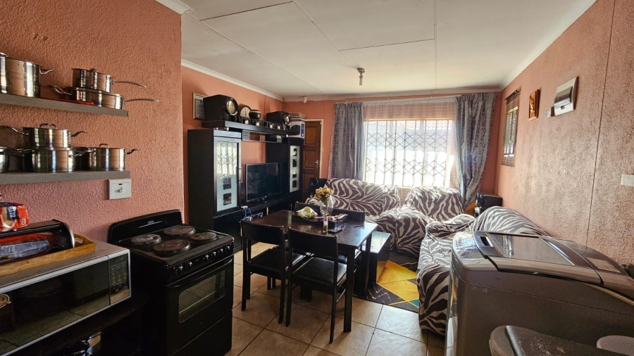 2 Bedroom Property for Sale in Windmill Park Gauteng