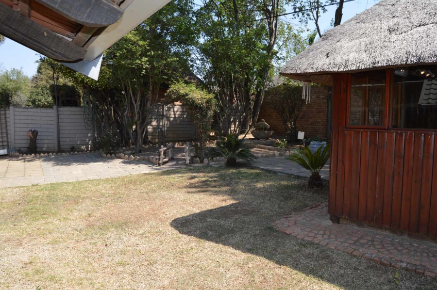 4 Bedroom Property for Sale in Mulbarton Gauteng