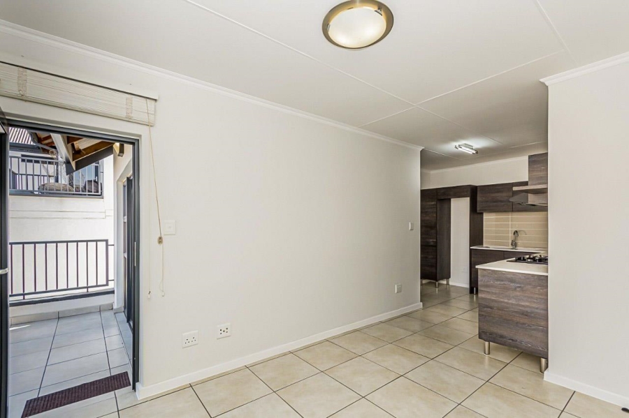 1 Bedroom Property for Sale in Oakdene Gauteng