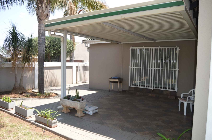 3 Bedroom Property for Sale in Verwoerdpark Gauteng