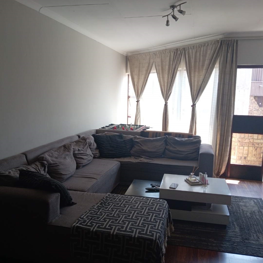 2 Bedroom Property for Sale in Pretoria North Gauteng