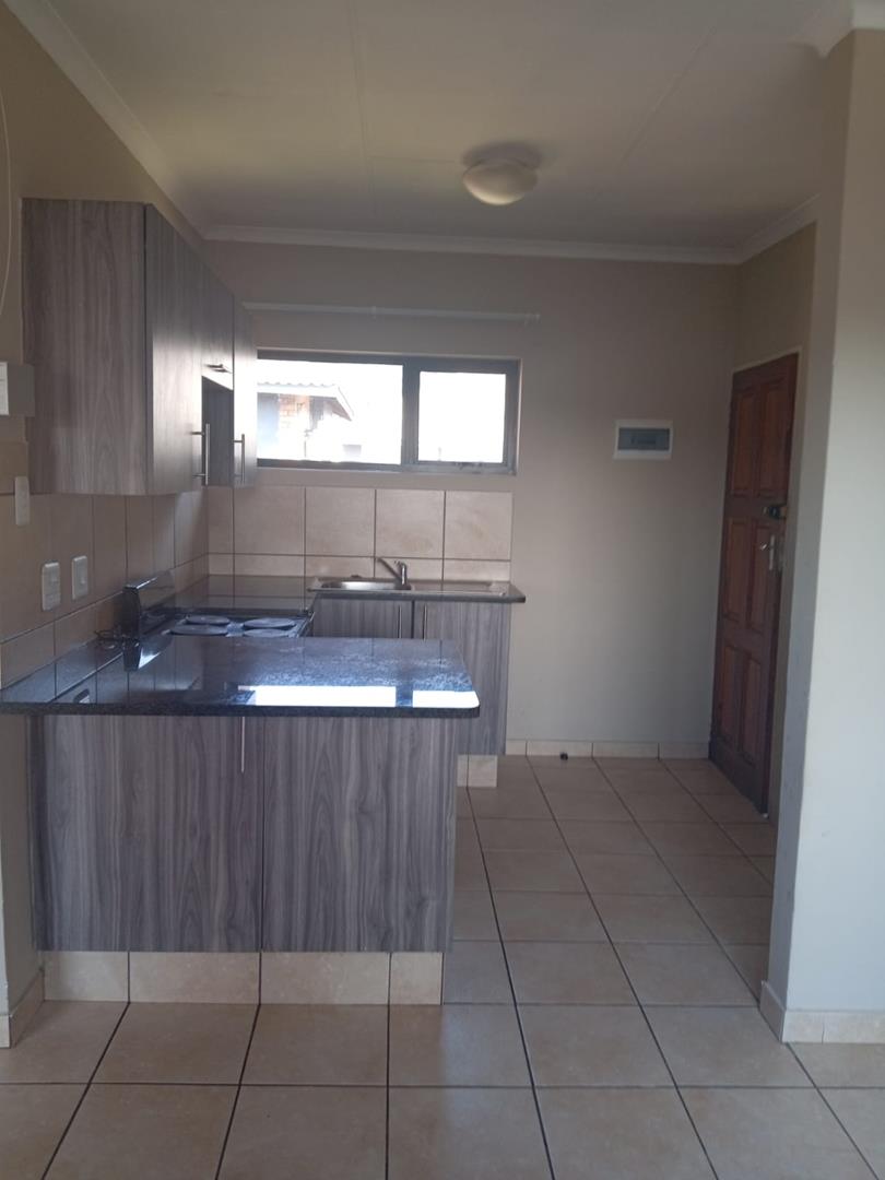 To Let 2 Bedroom Property for Rent in Angelo Gauteng