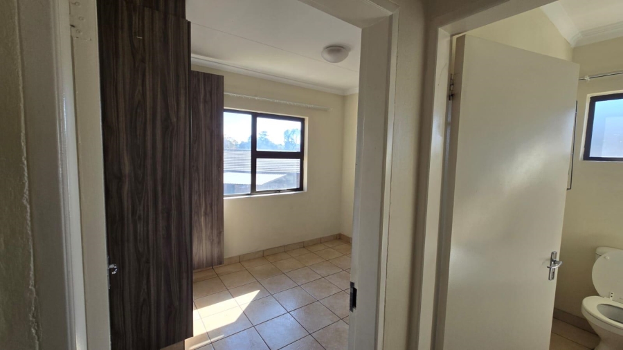 To Let 2 Bedroom Property for Rent in Angelo Gauteng