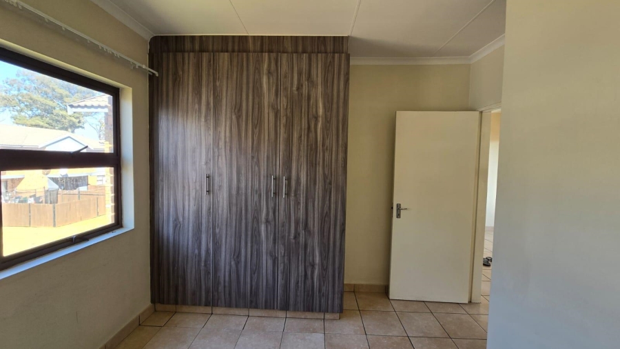 To Let 2 Bedroom Property for Rent in Angelo Gauteng