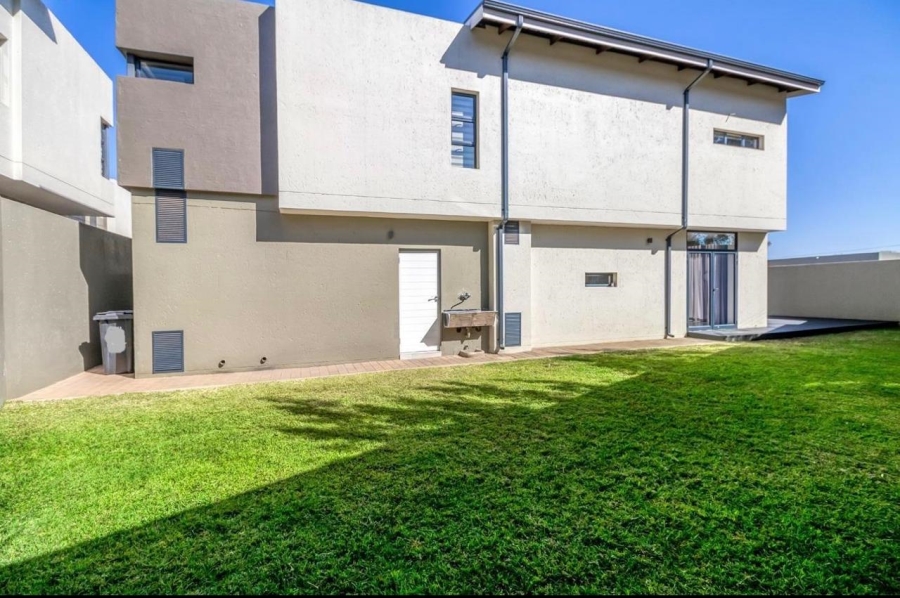 3 Bedroom Property for Sale in Morningside Gauteng