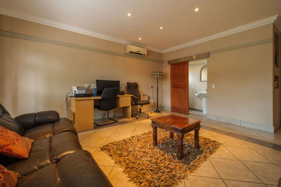 4 Bedroom Property for Sale in Moreleta Park Gauteng