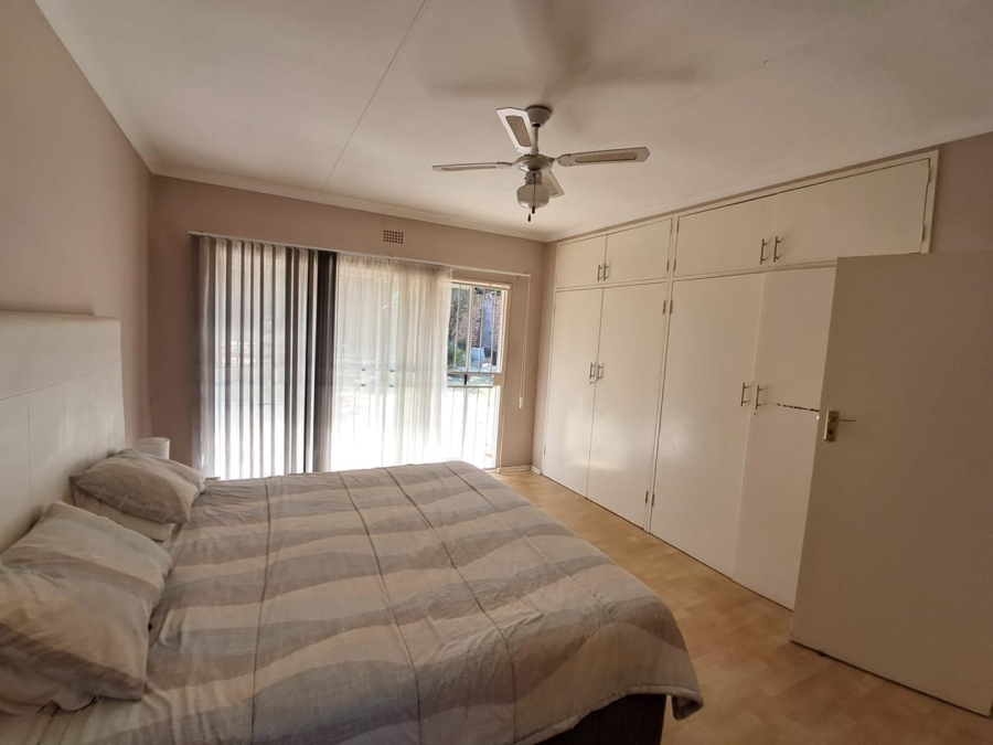 4 Bedroom Property for Sale in Mulbarton Gauteng