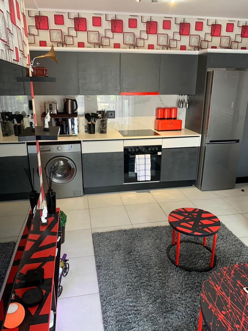 To Let 1 Bedroom Property for Rent in Crowthorne AH Gauteng