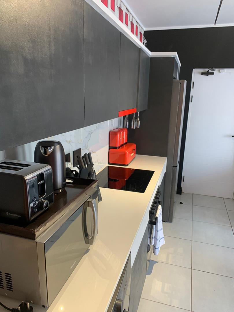 To Let 1 Bedroom Property for Rent in Crowthorne AH Gauteng
