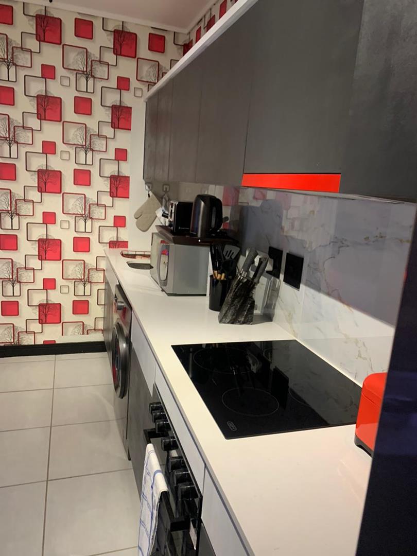 To Let 1 Bedroom Property for Rent in Crowthorne AH Gauteng