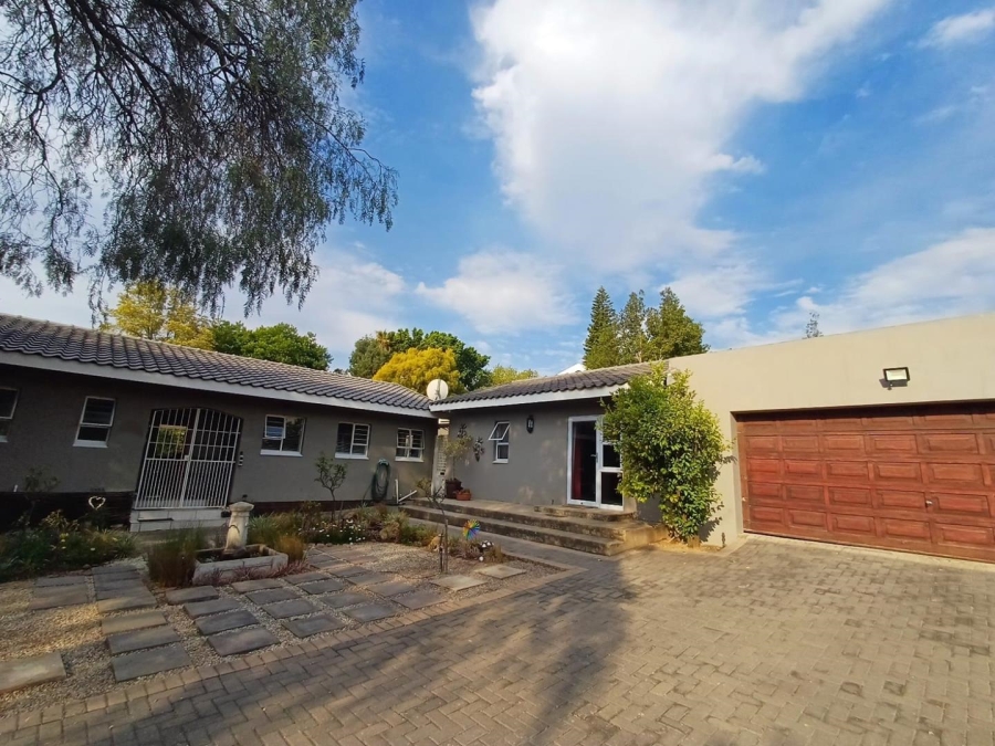 To Let 4 Bedroom Property for Rent in Randpark Gauteng