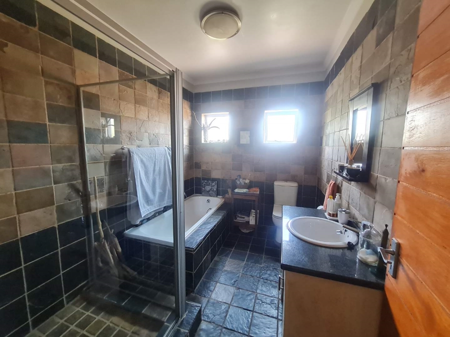 3 Bedroom Property for Sale in Eldopark Gauteng