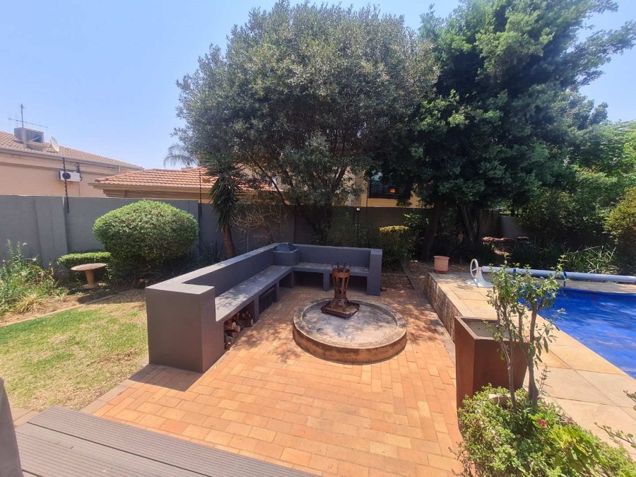 3 Bedroom Property for Sale in Eldopark Gauteng