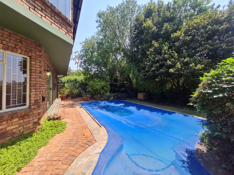 5 Bedroom Property for Sale in Lyttelton Manor Gauteng