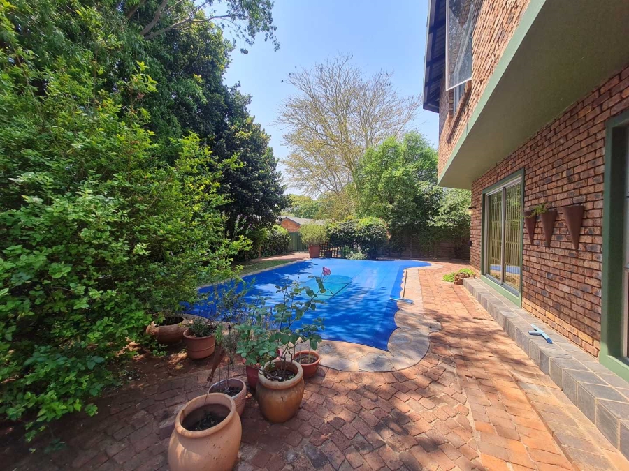 5 Bedroom Property for Sale in Lyttelton Manor Gauteng