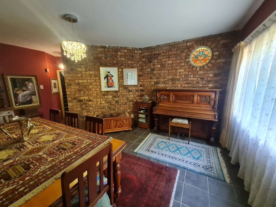 5 Bedroom Property for Sale in Lyttelton Manor Gauteng