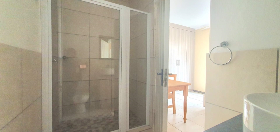 To Let 2 Bedroom Property for Rent in Ruimsig Gauteng