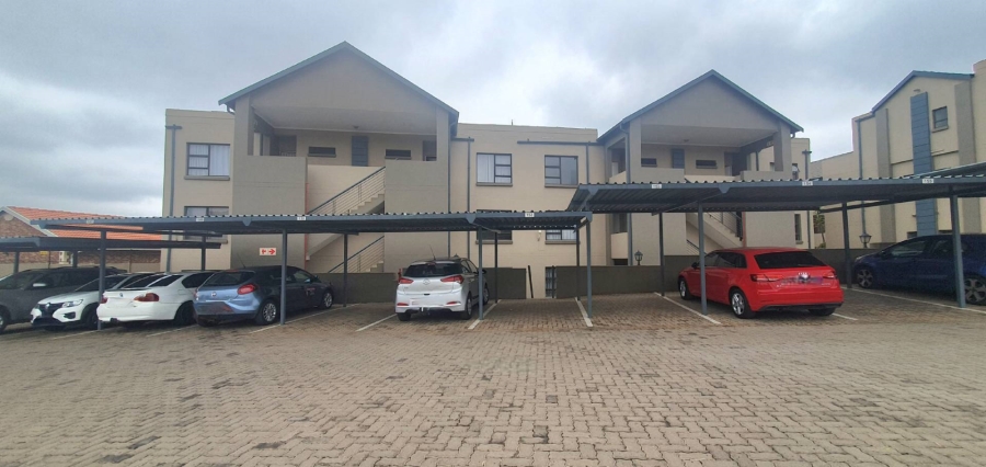 To Let 2 Bedroom Property for Rent in Ruimsig Gauteng