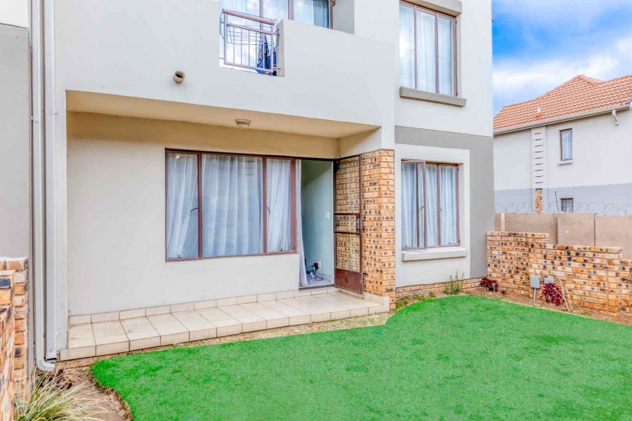 2 Bedroom Property for Sale in Esther Park Gauteng