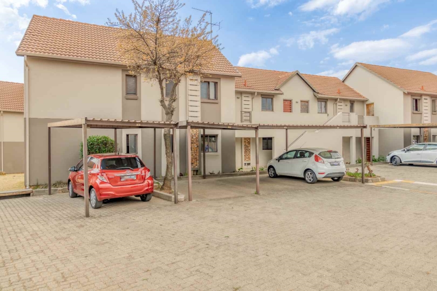 2 Bedroom Property for Sale in Esther Park Gauteng