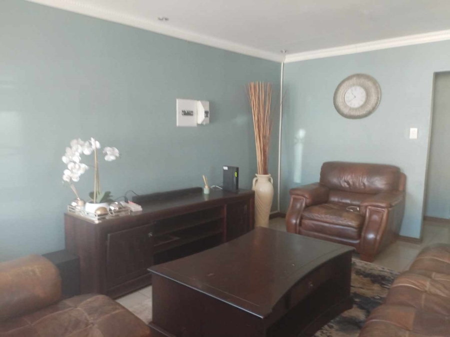 To Let 3 Bedroom Property for Rent in Willow Park Manor Gauteng