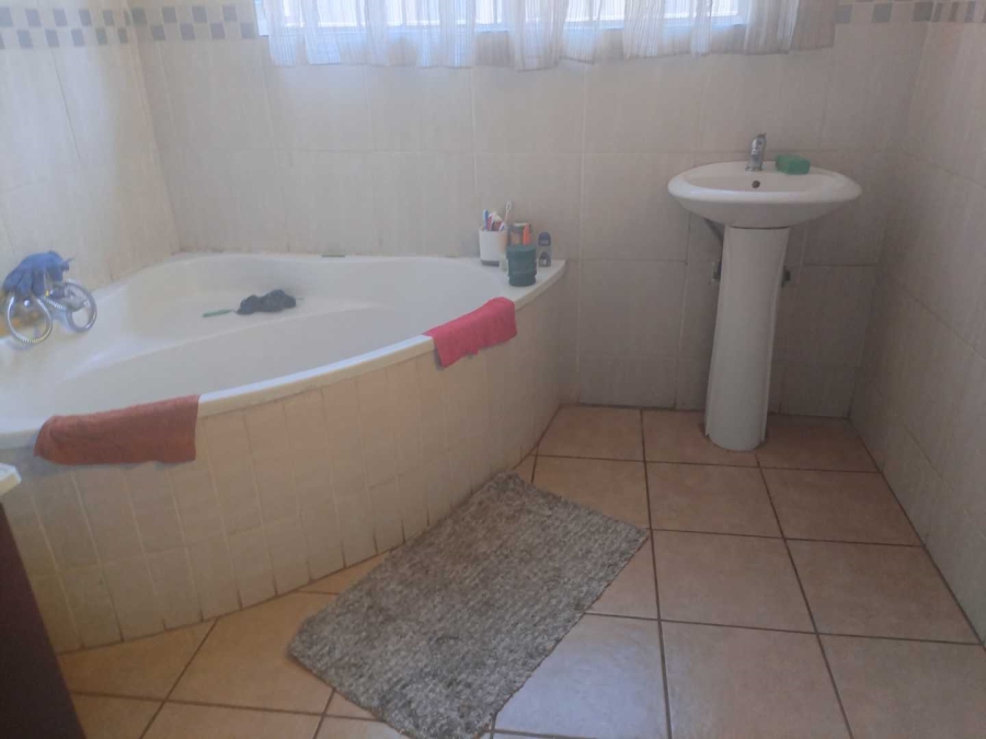 To Let 3 Bedroom Property for Rent in Willow Park Manor Gauteng