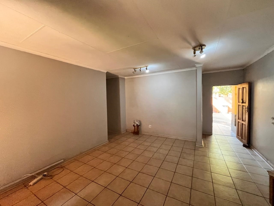 To Let 4 Bedroom Property for Rent in Roseville Gauteng