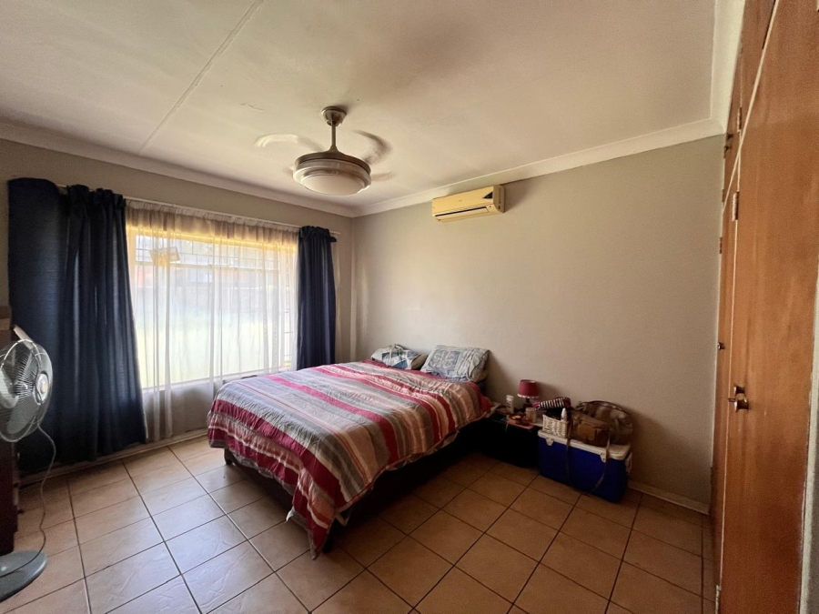 To Let 4 Bedroom Property for Rent in Roseville Gauteng