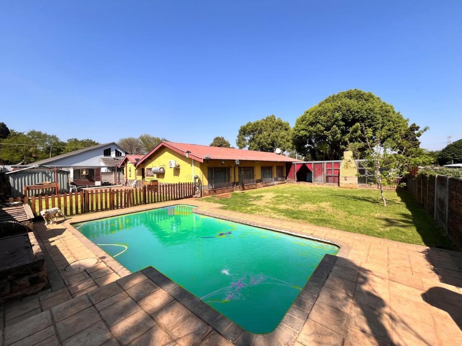 To Let 4 Bedroom Property for Rent in Roseville Gauteng