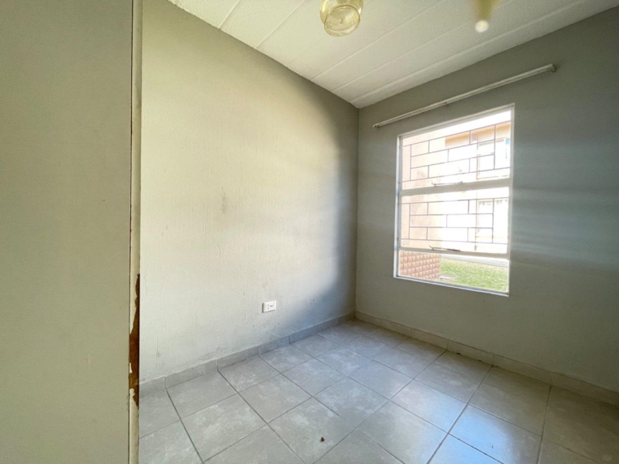 To Let 2 Bedroom Property for Rent in Norkem Park Gauteng