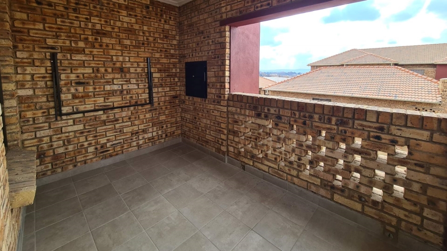 To Let 2 Bedroom Property for Rent in Wierdapark Gauteng