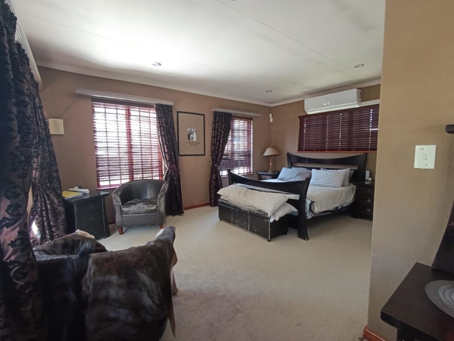 8 Bedroom Property for Sale in President Park Gauteng