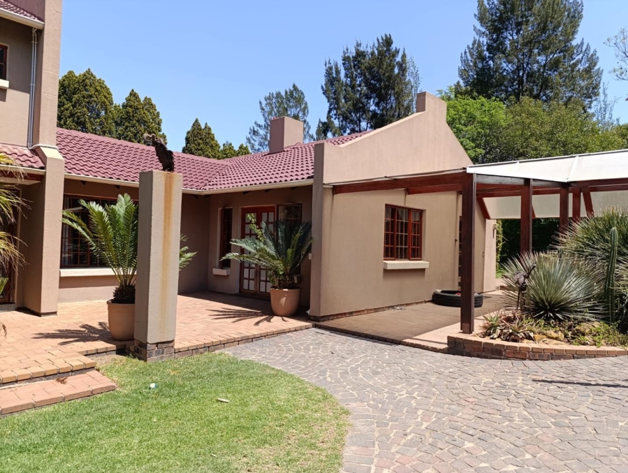 8 Bedroom Property for Sale in President Park Gauteng