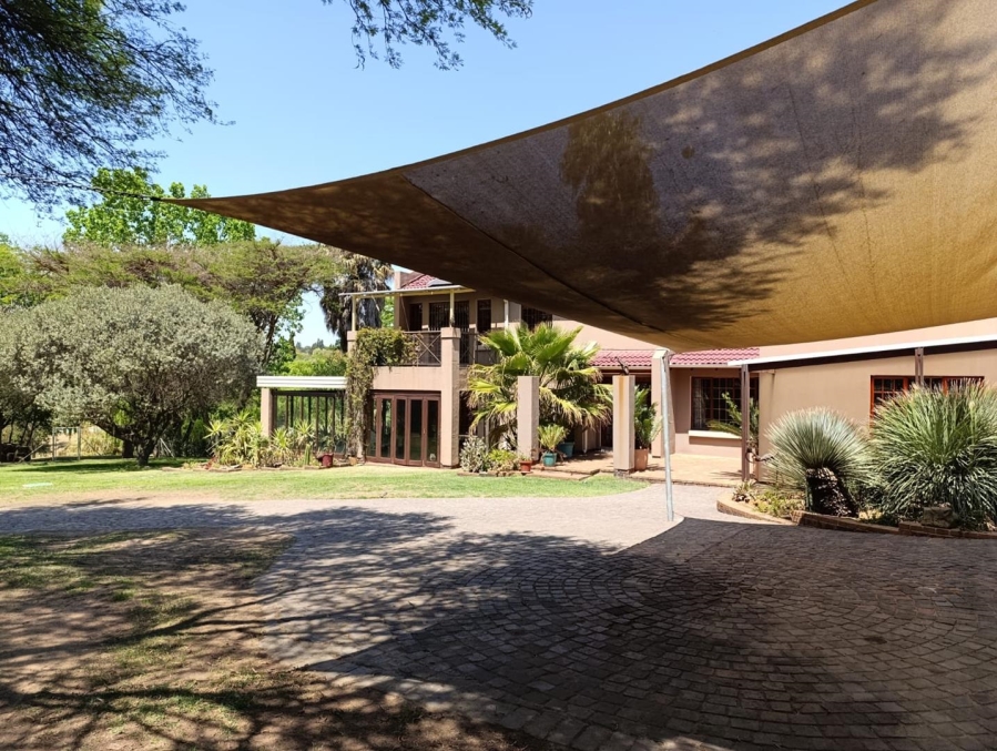 8 Bedroom Property for Sale in President Park Gauteng