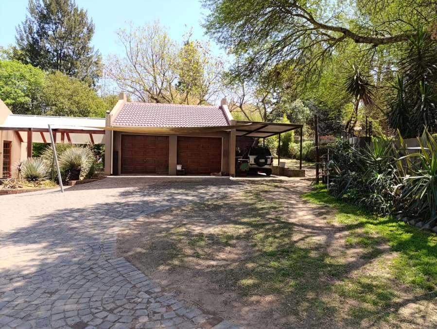 8 Bedroom Property for Sale in President Park Gauteng