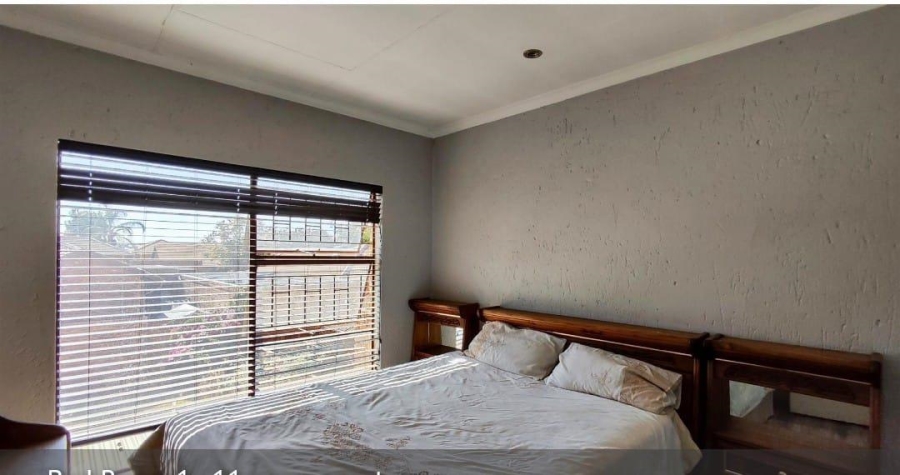 4 Bedroom Property for Sale in Glen Marais Gauteng