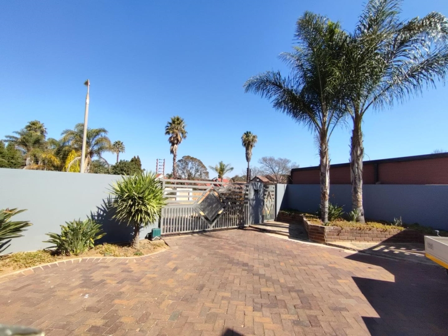 3 Bedroom Property for Sale in Van Riebeeck Park Gauteng